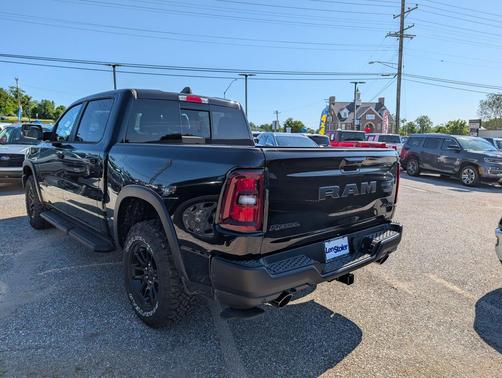 Diamond Black Crystal Pearlcoat 2026 RAM 1500 Rebel