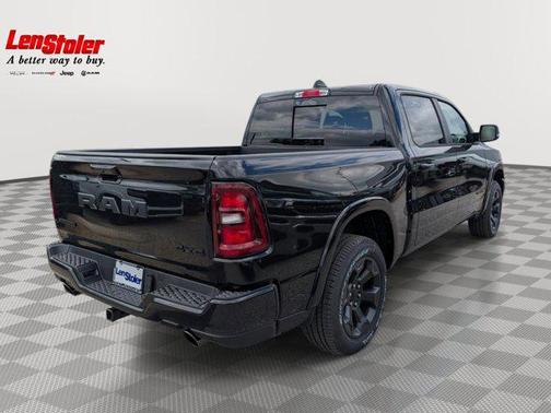 Diamond Black Crystal Pearlcoat 2026 RAM 1500 Big Horn/Lone Star
