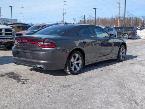 2016 Dodge Charger SXT