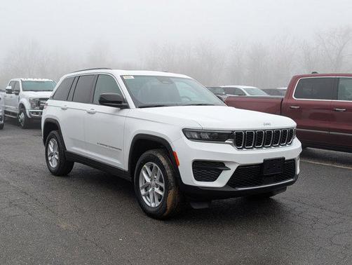 2026 Jeep Grand Cherokee Altitude
