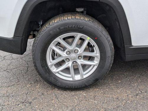 2026 Jeep Grand Cherokee Altitude