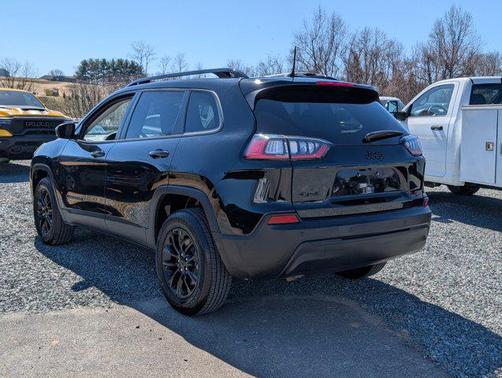 2023 Jeep Cherokee Altitude