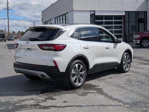 2025 Ford Escape Platinum