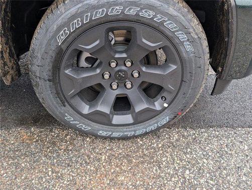 Serrano Green Metallic 2026 RAM 1500 Big Horn/Lone Star