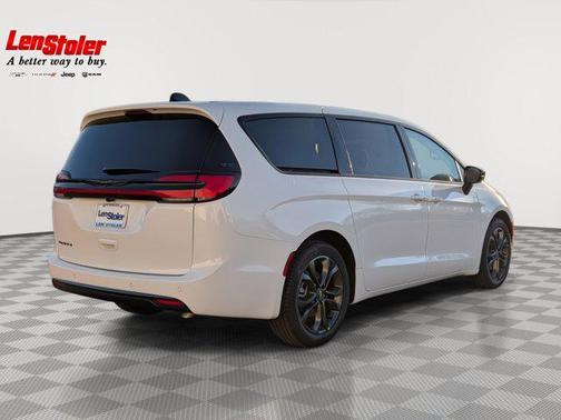 2026 Chrysler Pacifica L