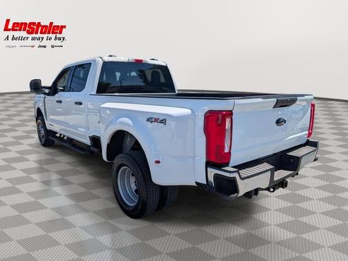 Oxford White 2026 Ford F-350 XLT
