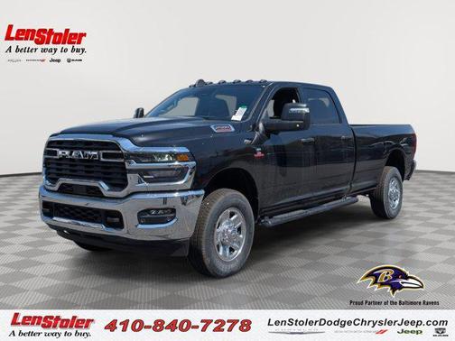2025 RAM 2500 Tradesman Crew Cab 4x4 8' Box