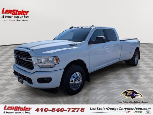 Bright White Clearcoat 2019 RAM 3500 Big Horn Crew Cab 4x2 8' Box