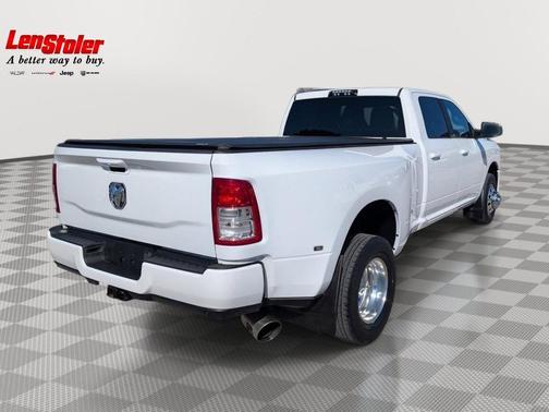 Bright White Clearcoat 2019 RAM 3500 Big Horn Crew Cab 4x2 8' Box