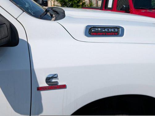 2025 RAM 2500 Tradesman Crew Cab 4x4 6'4' Box