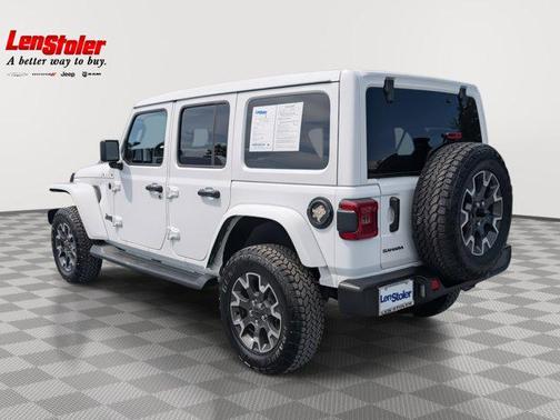 2025 Jeep Wrangler 4-Door Sahara 4x4