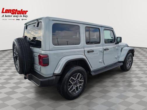 2024 Jeep Wrangler 4-Door Sahara 4x4