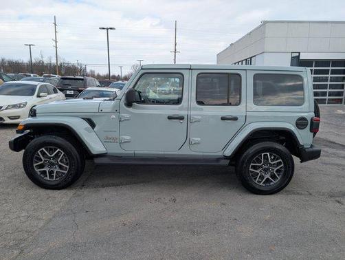 2024 Jeep Wrangler 4-Door Sahara 4x4