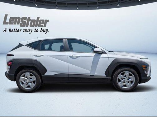 2025 Hyundai KONA SE