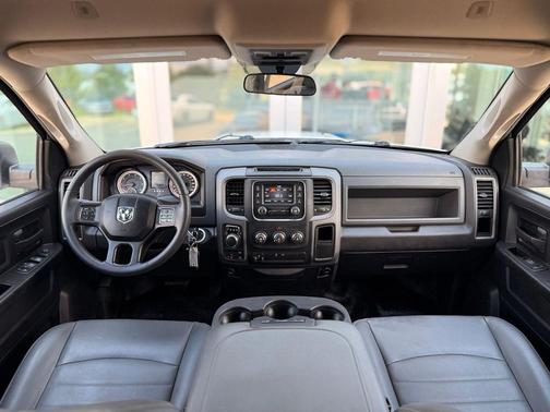 Bright White Clearcoat 2018 RAM 1500 Tradesman