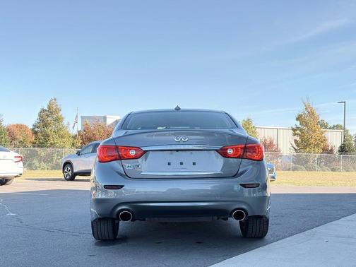2015 INFINITI Q50 Base