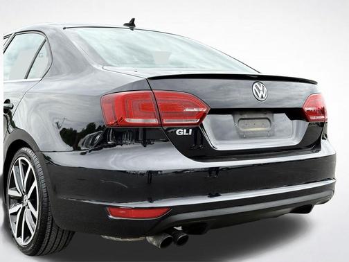 Deep Black Metallic 2013 Volkswagen Jetta GLI Autobahn