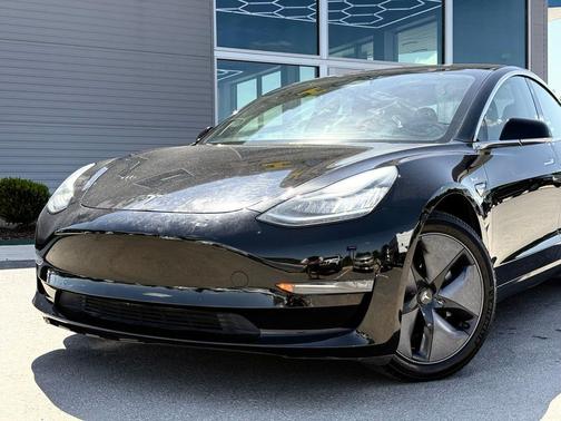 Solid Black 2019 Tesla Model 3 Long Range