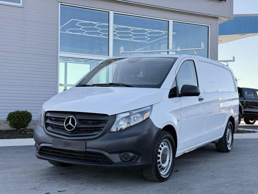 2018 Mercedes-Benz Metris Base