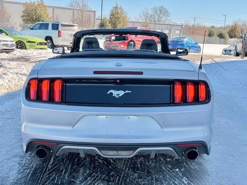 2017 Ford Mustang EcoBoost Premium