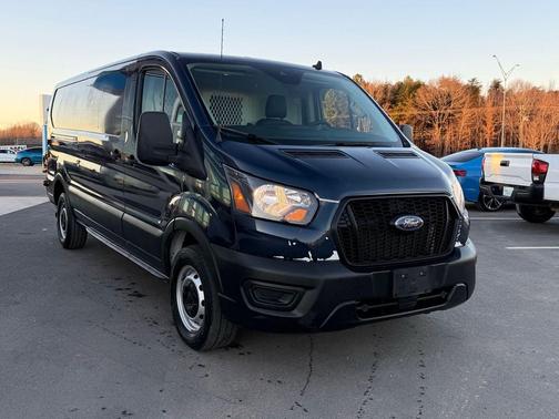2021 Ford Transit-250 Base
