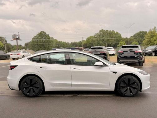 Pearl White Multi-Coat 2025 Tesla Model 3 Long Range