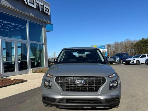 2021 Hyundai VENUE SE