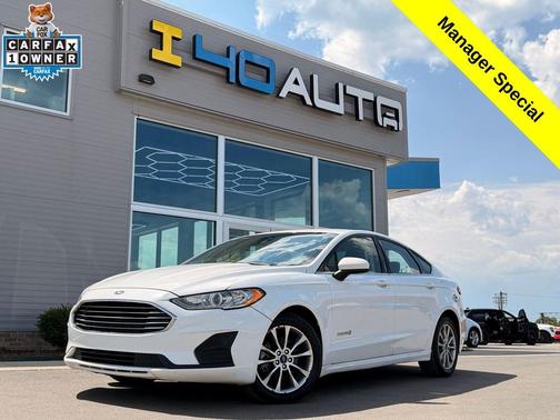 Oxford White 2019 Ford Fusion Hybrid SE
