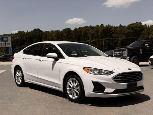 Oxford White 2020 Ford Fusion Hybrid SE