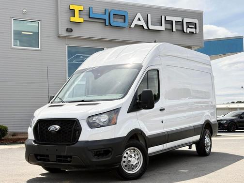 Oxford White 2023 Ford Transit-250 Base
