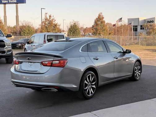2023 Chevrolet Malibu FWD RS