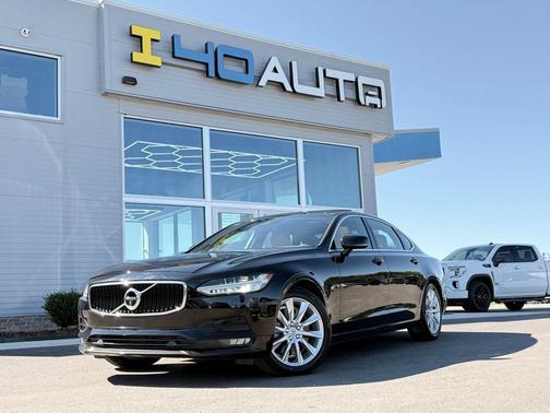 2018 Volvo S90 T6 Momentum