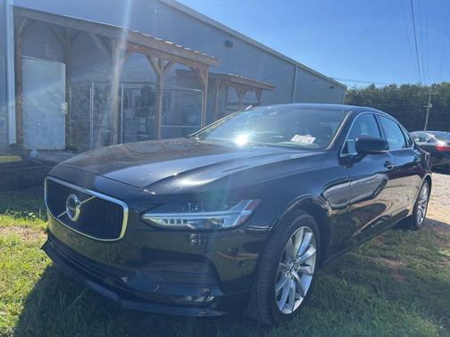 2018 Volvo S90 T6 Momentum