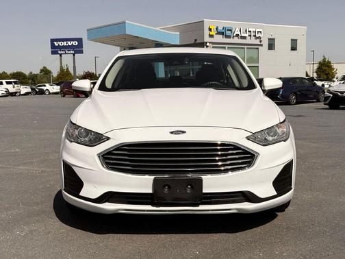 Oxford White 2019 Ford Fusion Hybrid SE