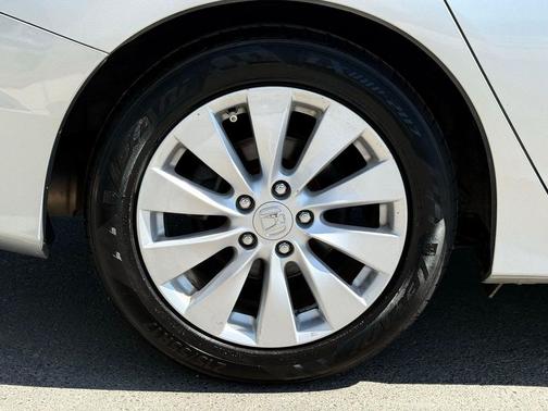Alabaster Silver Metallic 2013 Honda Accord EX