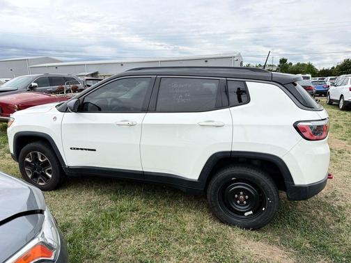 White Clearcoat 2018 Jeep Compass Trailhawk