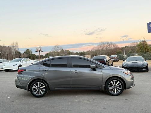 2020 Nissan Versa 1.6 SV