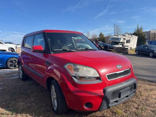 2011 Kia Soul +