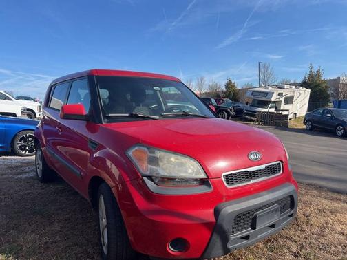 2011 Kia Soul +