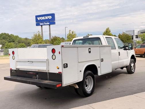 Oxford White 2015 Ford F-350 XL