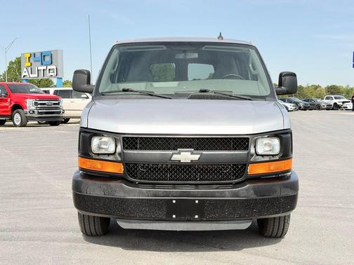 Silver Ice Metallic 2016 Chevrolet Express 2500 LS