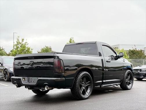 2017 RAM 1500 Night Regular Cab 4x2 6'4' Box
