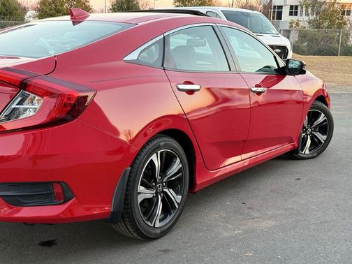2017 Honda Civic Touring