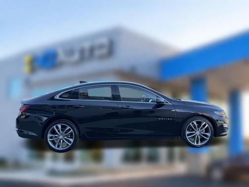 2022 Chevrolet Malibu FWD LT