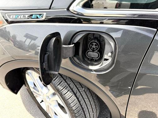 2018 Chevrolet Bolt EV LT