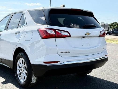 Summit White 2021 Chevrolet Equinox 1LT