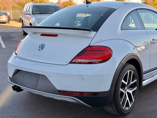 2016 Volkswagen Beetle 1.8T Dune