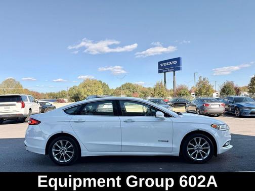 2017 Ford Fusion Hybrid SE