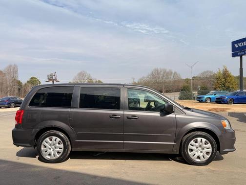 2017 Dodge Grand Caravan SE