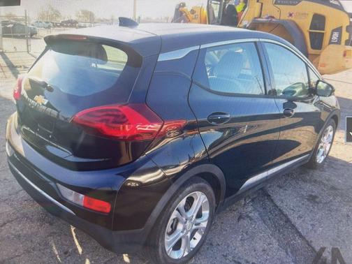 Mosaic Black Metallic 2018 Chevrolet Bolt EV LT
